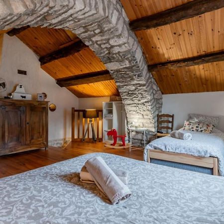 Maison De Village Au Coeur Des Remparts 圣莱伊德苏 外观 照片