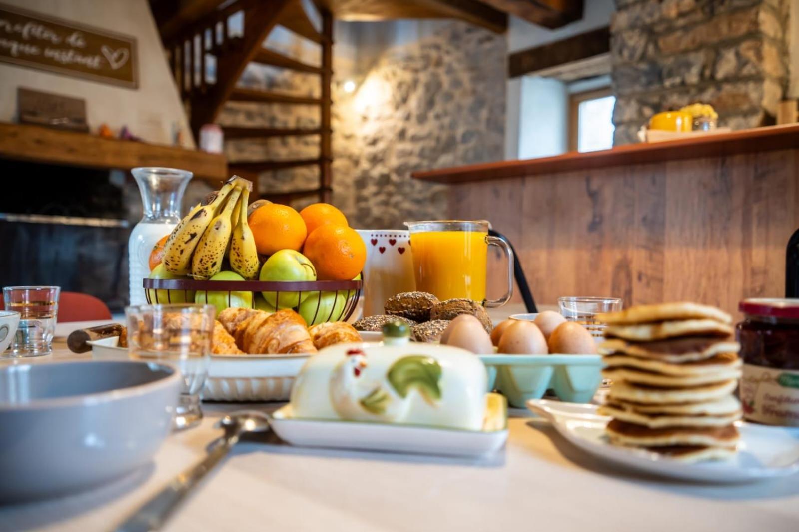 Maison De Village Au Coeur Des Remparts 圣莱伊德苏 外观 照片